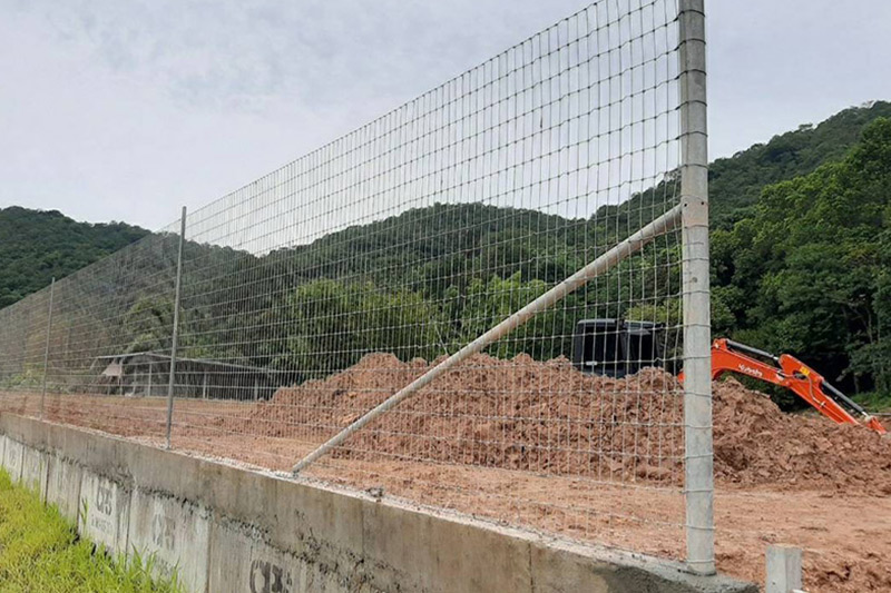 เสารั้วคือหัวใจของรั้วตาข่าย